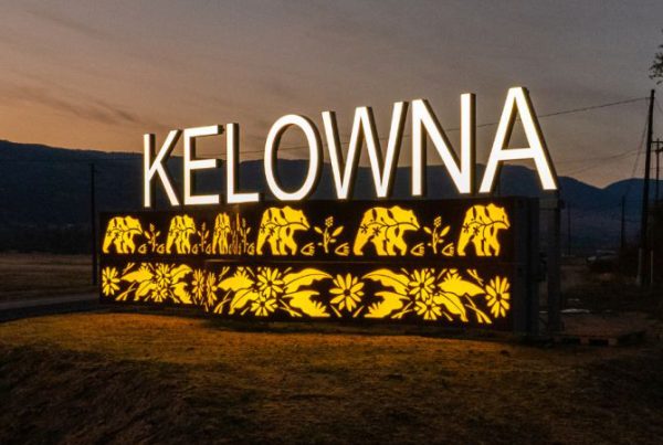 Kelowna North Entry Monument in the Evening