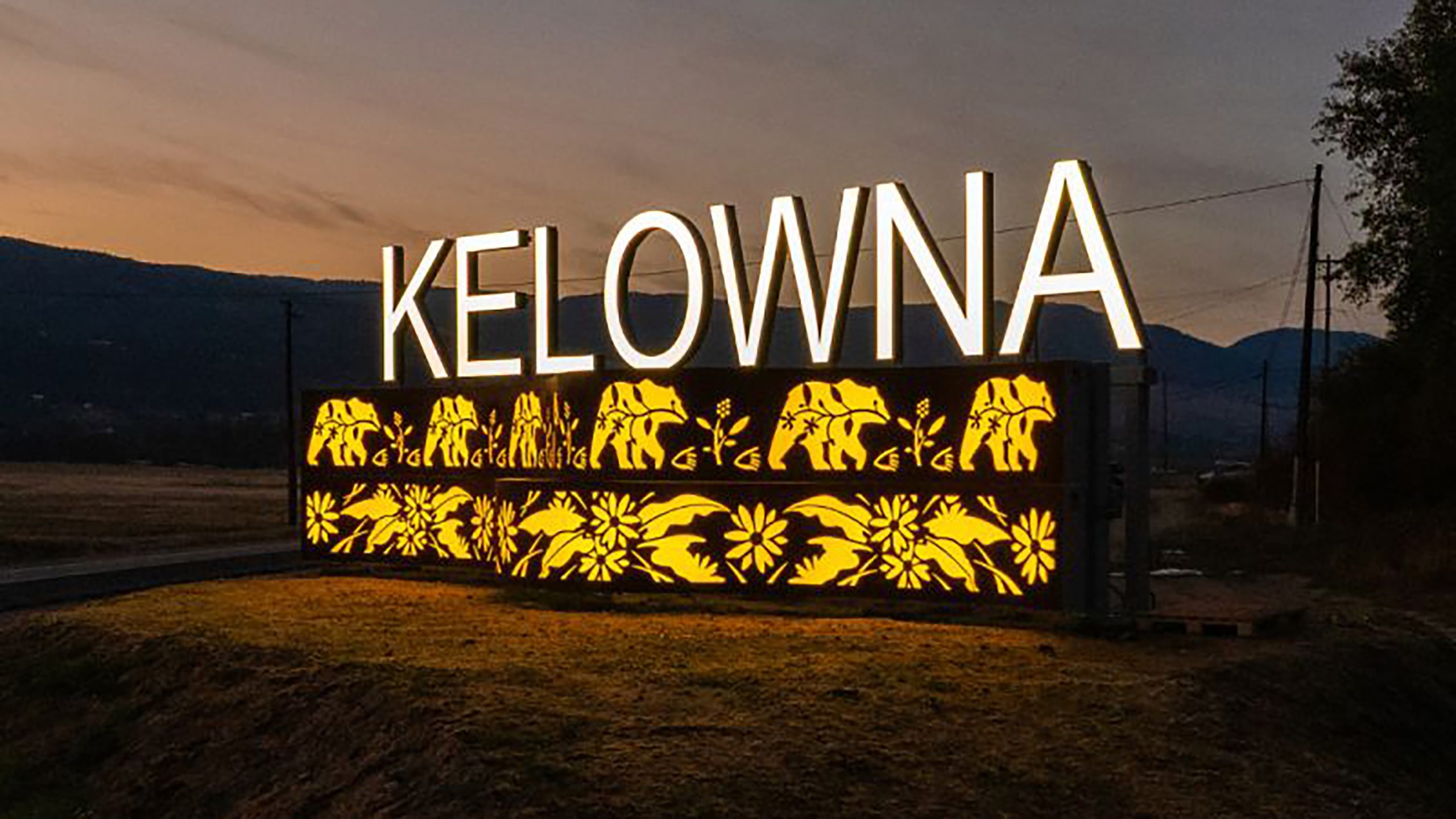 Kelowna North Entry Monument in the Evening